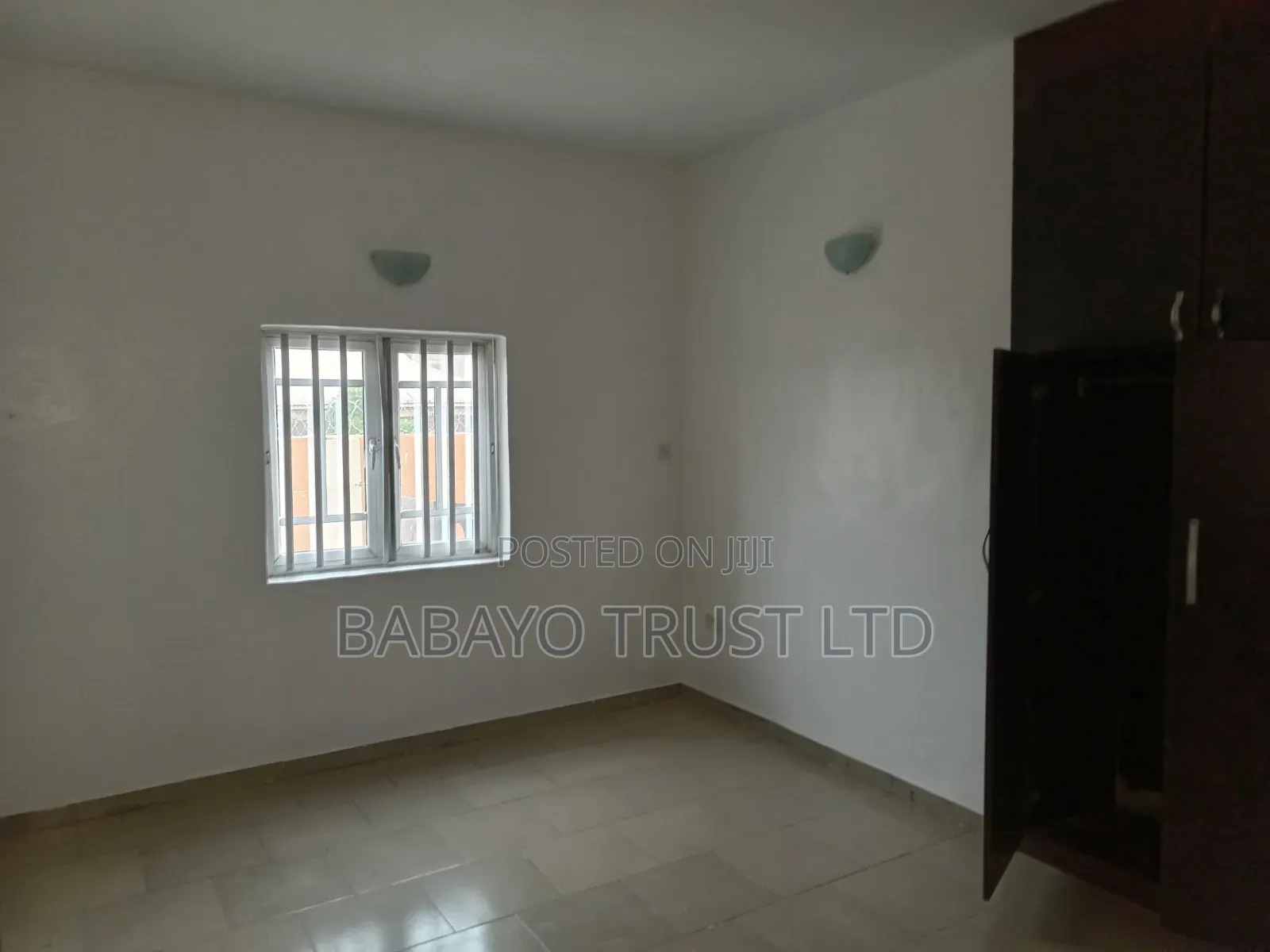 40 Rooms Hostel for Sale in Benin in Benin City