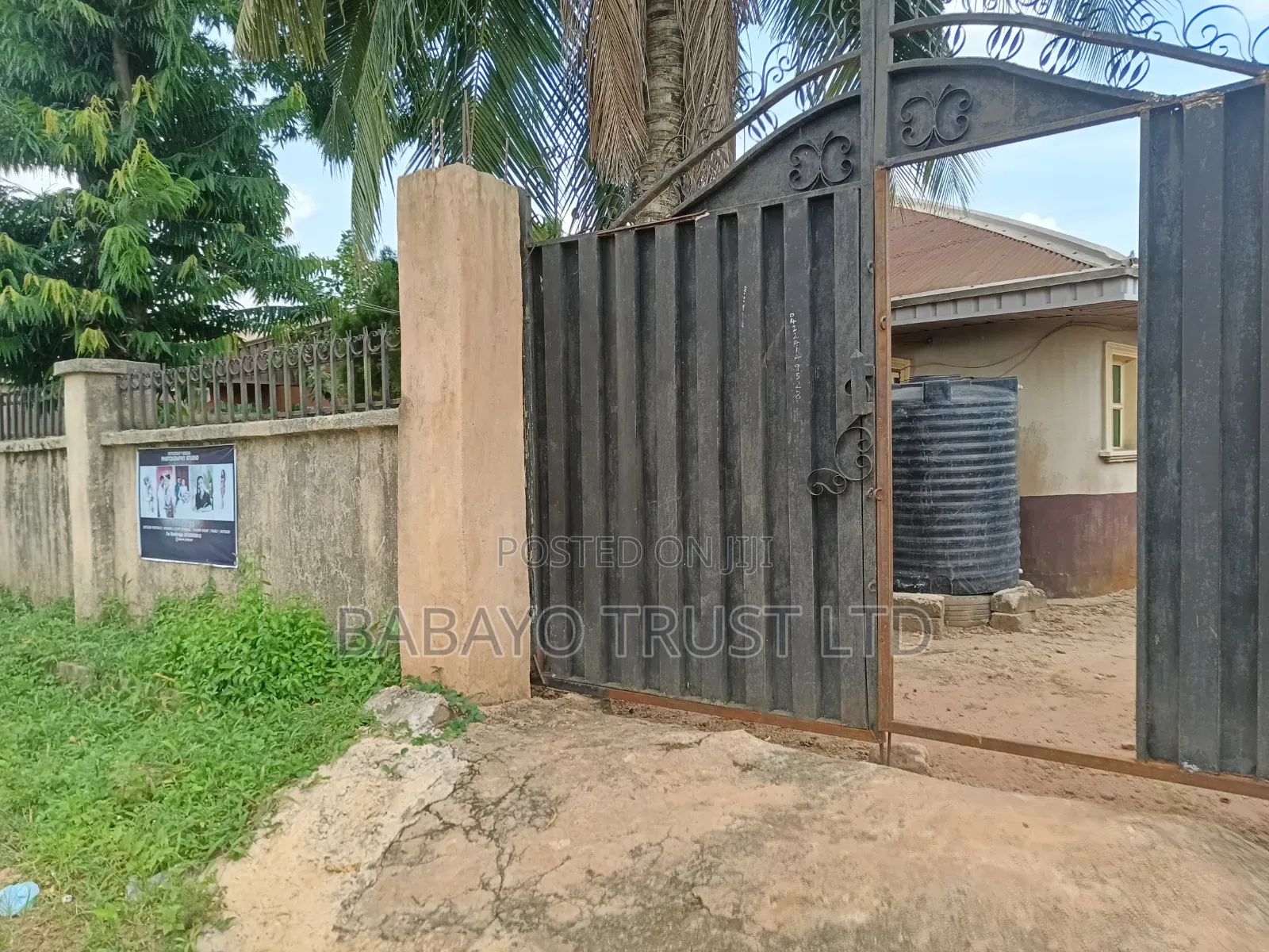 6bdrm Block of Flats in Benin City for sale in Benin City