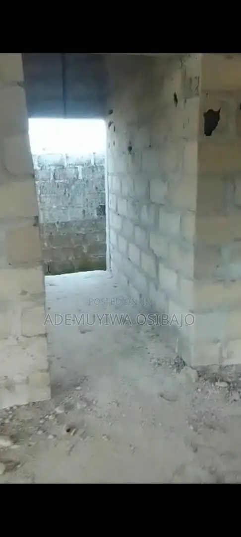 2bdrm Bungalow in Lekki Expressway for sale in Lekki Expressway