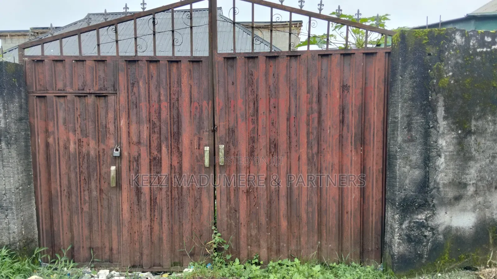 For Sale : Half Plot ,Off Ikwere Road, by Kala , Ph in Diobu Mile 4