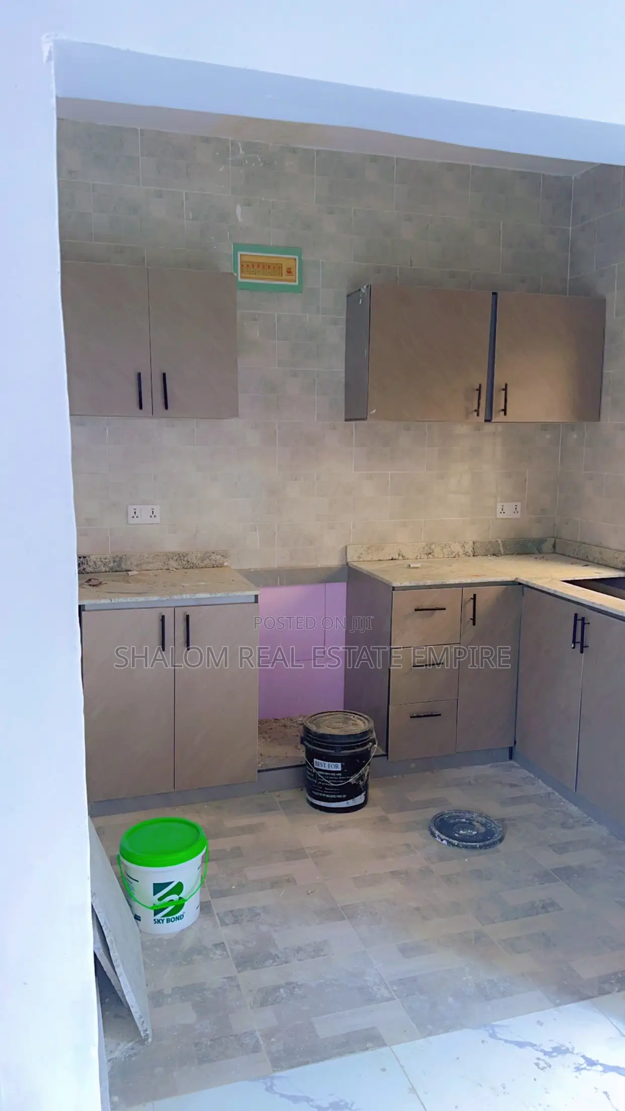 2bdrm Duplex in Omole Phase2, Kosofe / Kosofe for sale in Kosofe / Kosofe