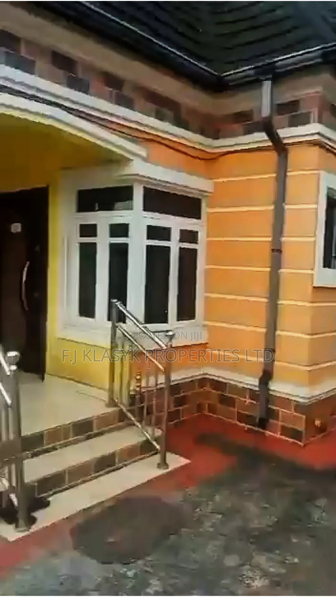 Furnished 4bdrm Block of Flats in Benin City for sale in Benin City