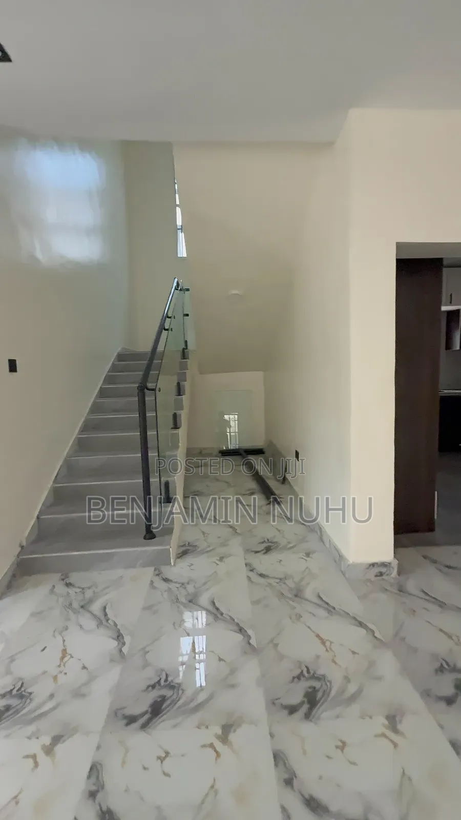 4bdrm Duplex in Orchid Road, Lafiaji for rent in Lafiaji