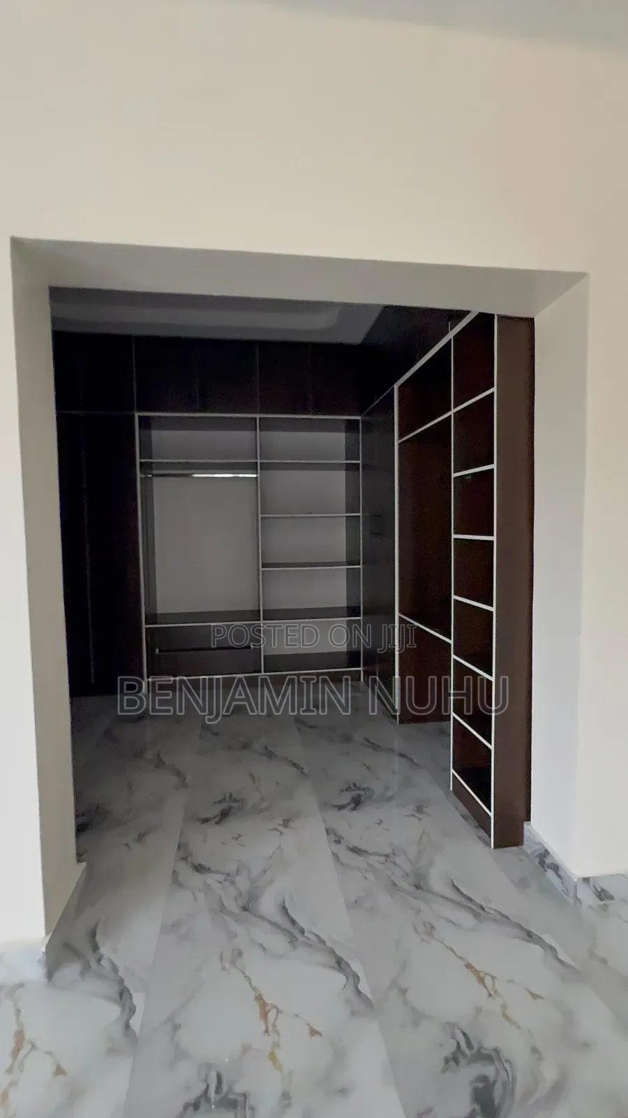 4bdrm Duplex in Orchid Road, Lafiaji for rent in Lafiaji