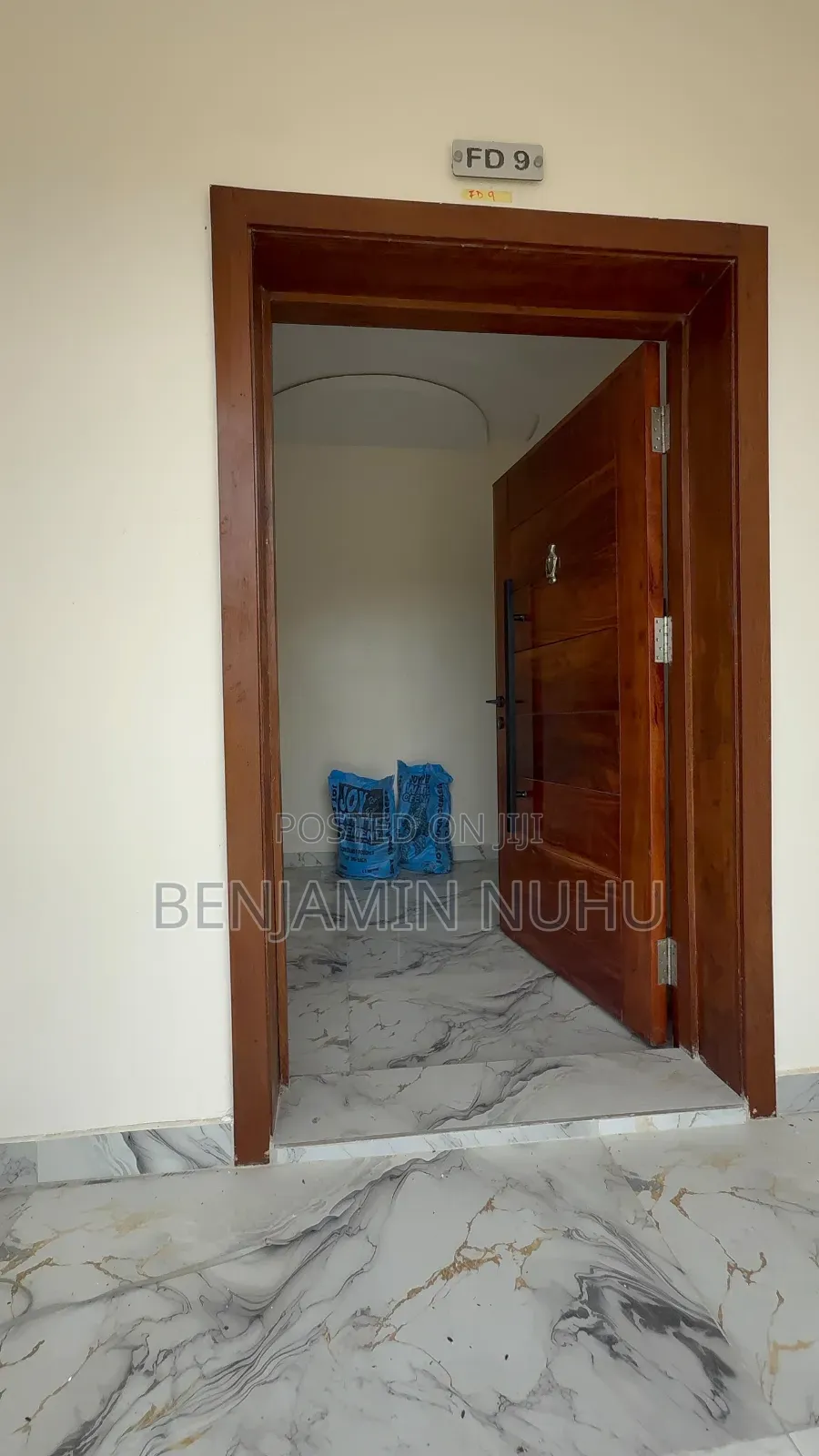 4bdrm Duplex in Orchid Road, Lafiaji for rent in Lafiaji