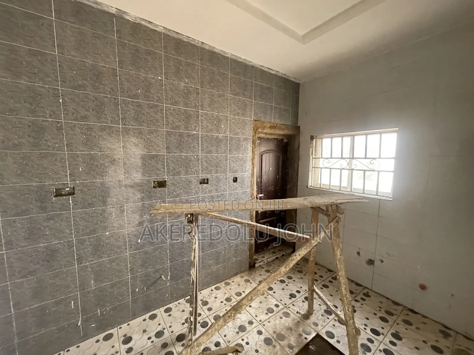 2bdrm Block of Flats in Idu Industrial for sale in Idu Industrial
