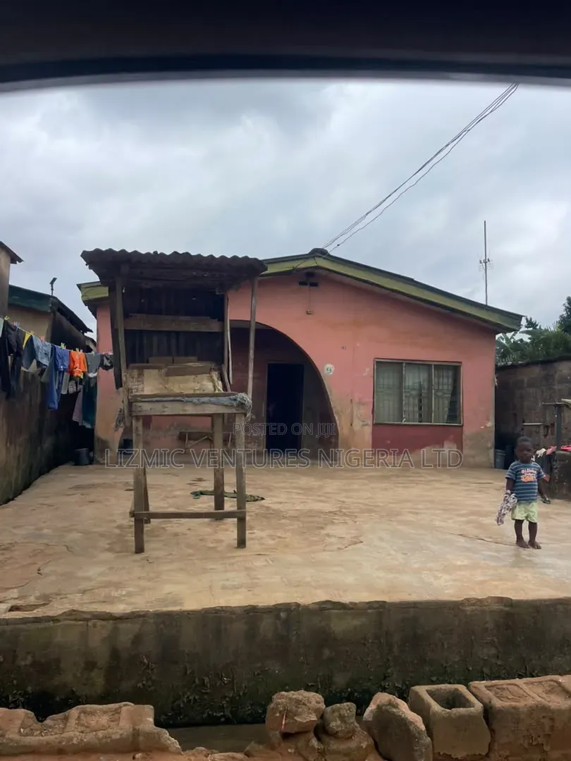 Furnished 2bdrm Bungalow in Isuti, Igando / Ikotun/Igando for sale in Igando / Ikotun/Igando