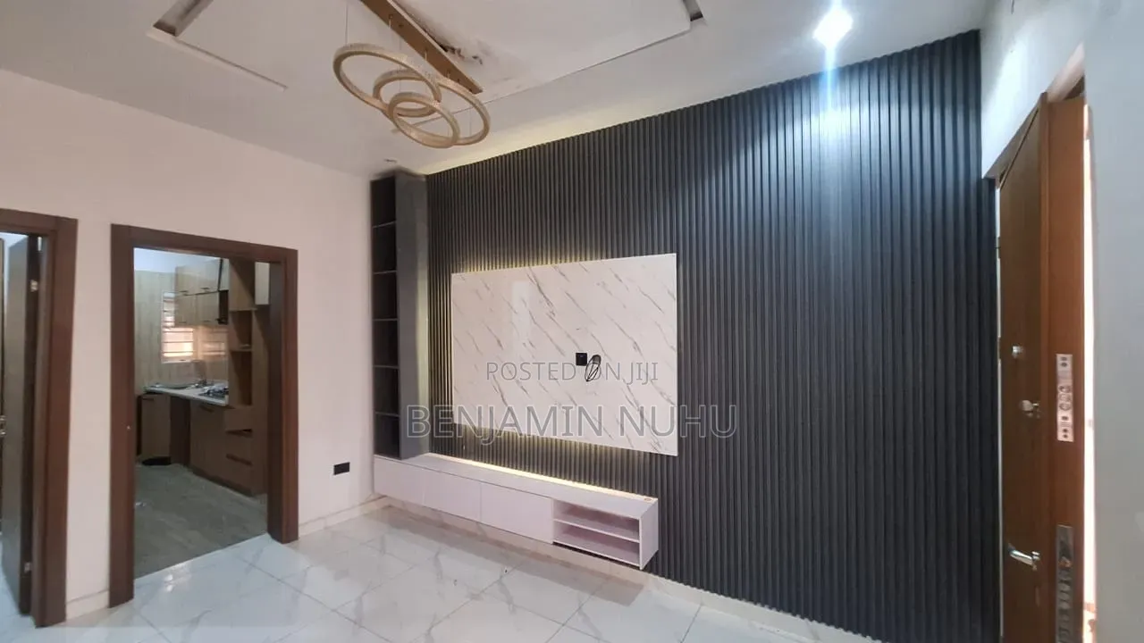 3bdrm Duplex in Ikota for rent in Ikota