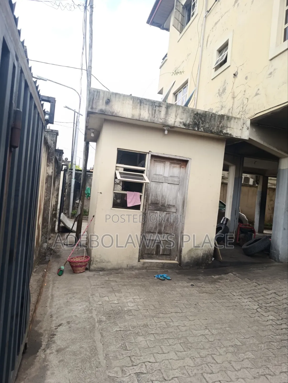 3bdrm Block of Flats in Mende for sale in Mende