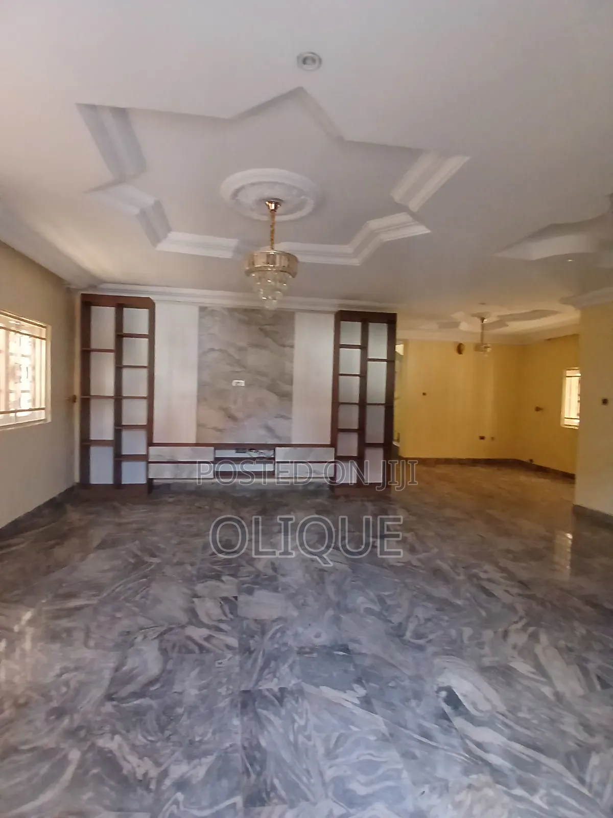 5bdrm Duplex in Dawaki Tared Road for sale in Dawaki