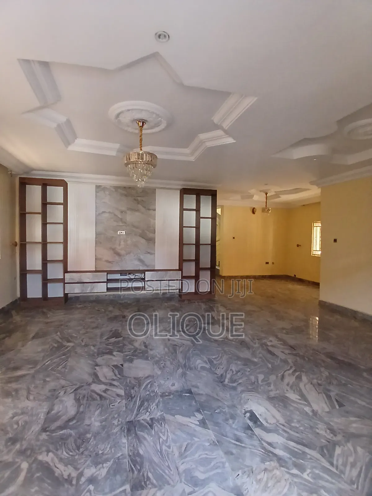 5bdrm Duplex in Dawaki Tared Road for sale in Dawaki