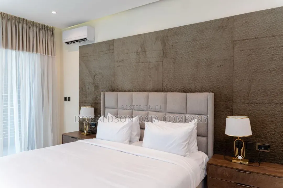 Furnished 3bdrm Apartment in Lateef Estate for sale in LSDPC estate