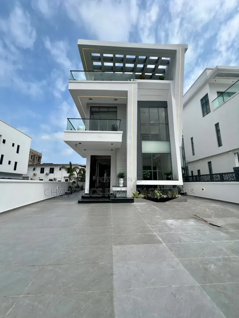 5bdrm Duplex in Osapa london for sale in Osapa london