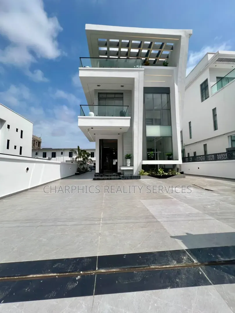 5bdrm Duplex in Osapa london for sale in Osapa london