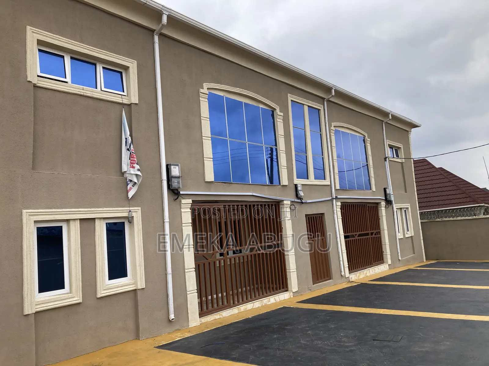5bdrm Duplex in Oluyole for sale in Oluyole