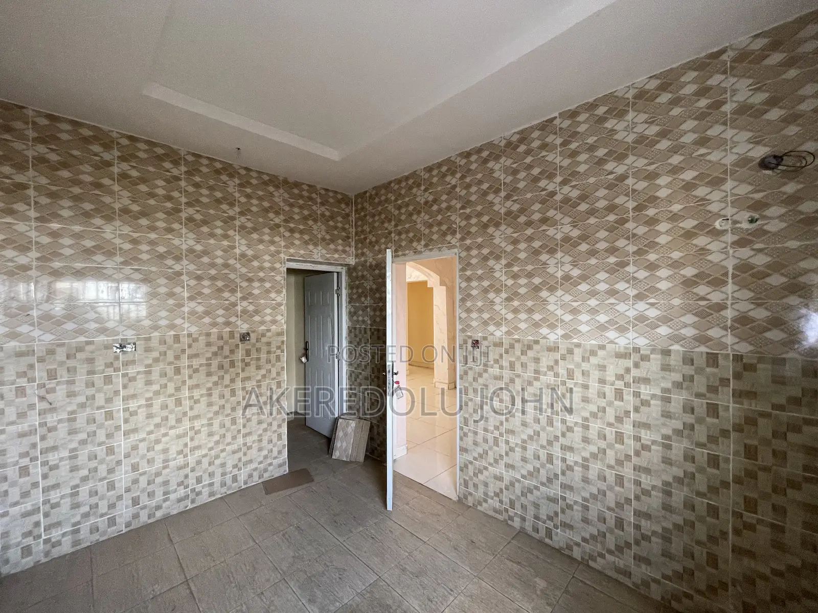 2bdrm Block of Flats in Idu Industrial for sale in Idu Industrial