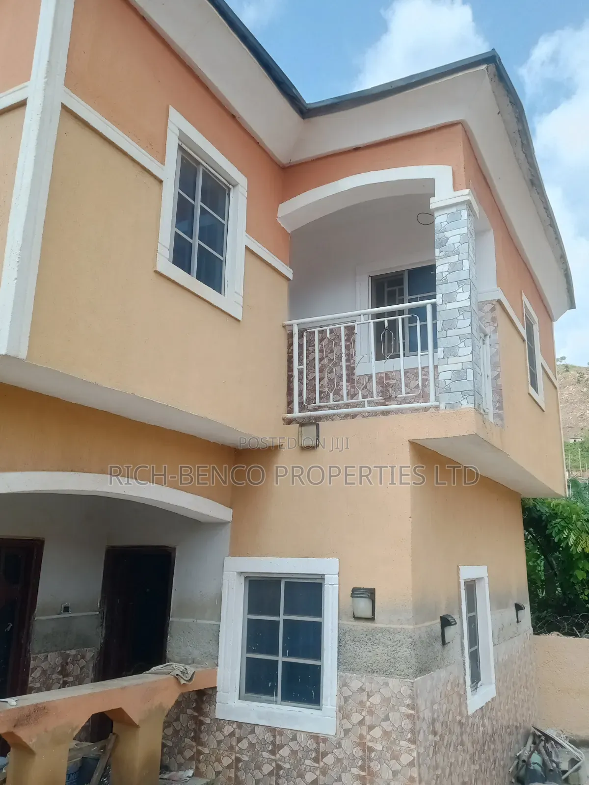 5bdrm Duplex in Obasanjo Road, Dutse-Alhaji for rent in Dutse-Alhaji