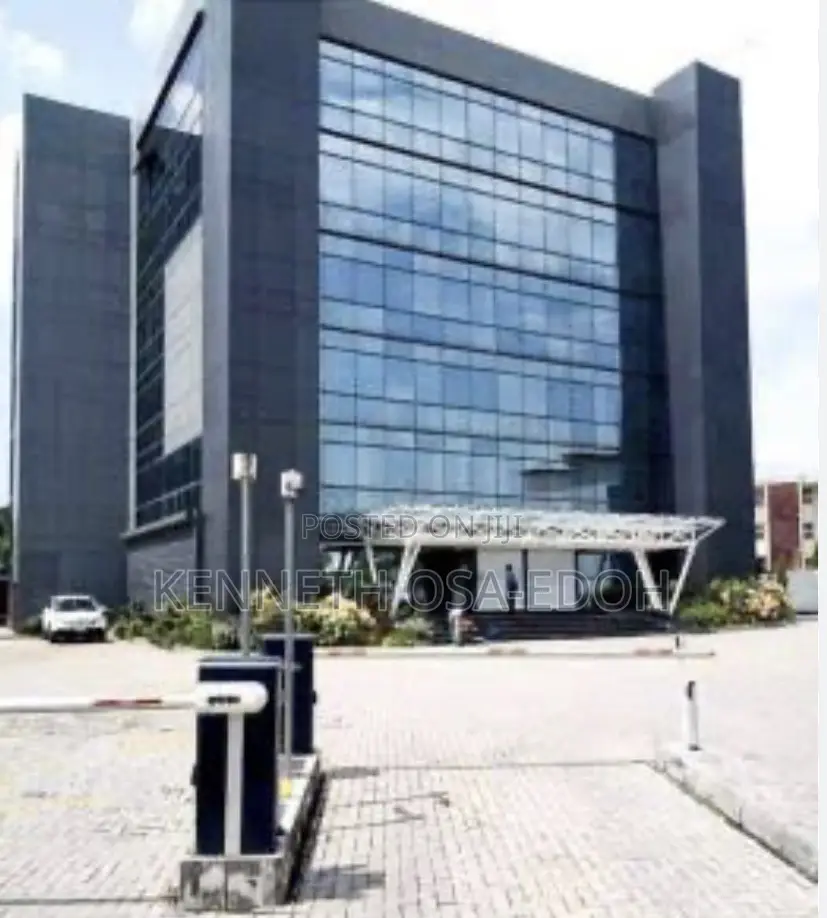 Commercial in Akin Adesola
