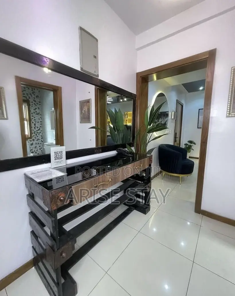 1-Bedroom Shortlet With Pool | Admiralty, Lekki Phase 1 in Lekki Phase 1
