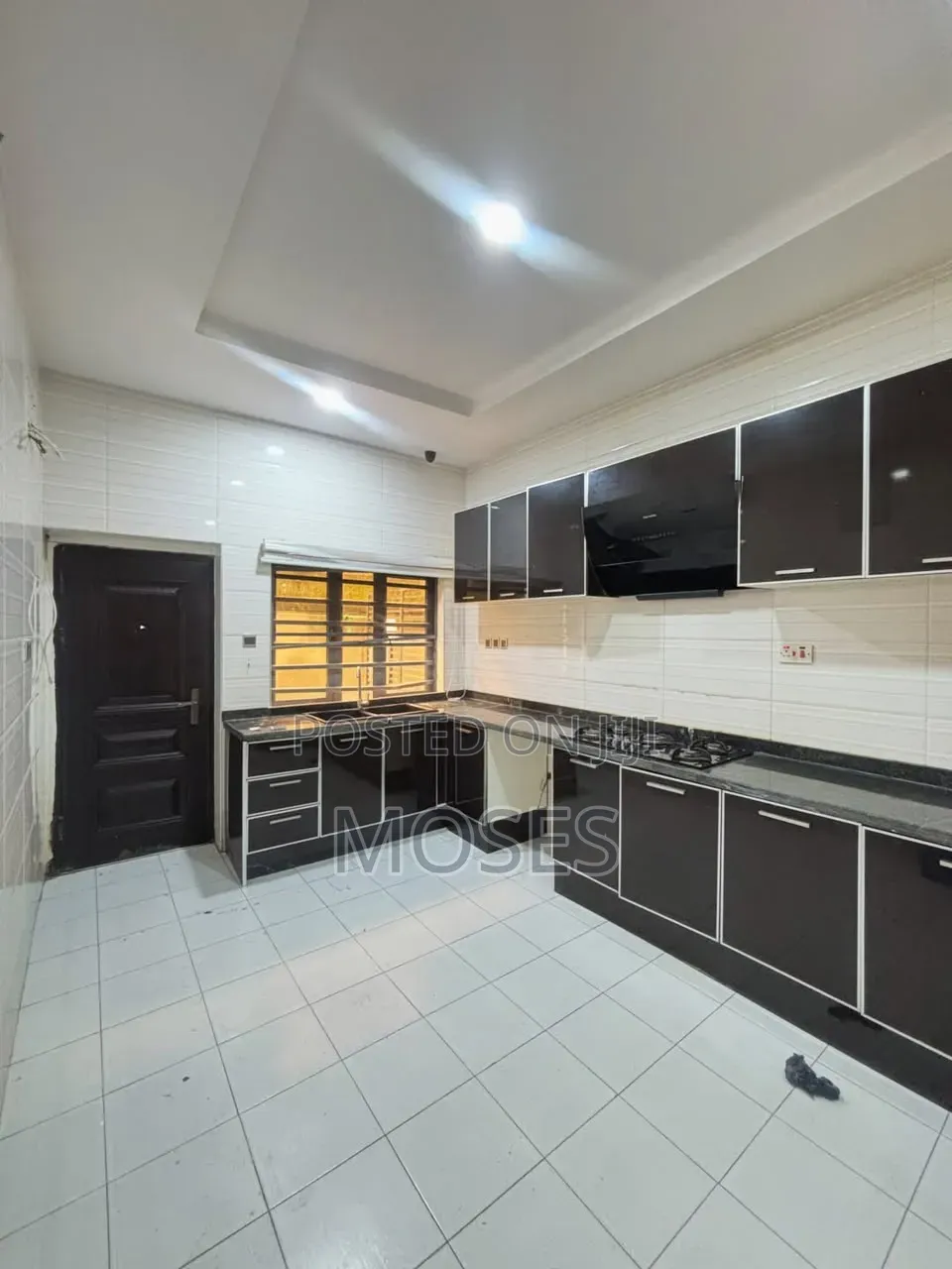 4bdrm Duplex in Inside An Access, Lekki Phase 1 for rent in Lekki Phase 1
