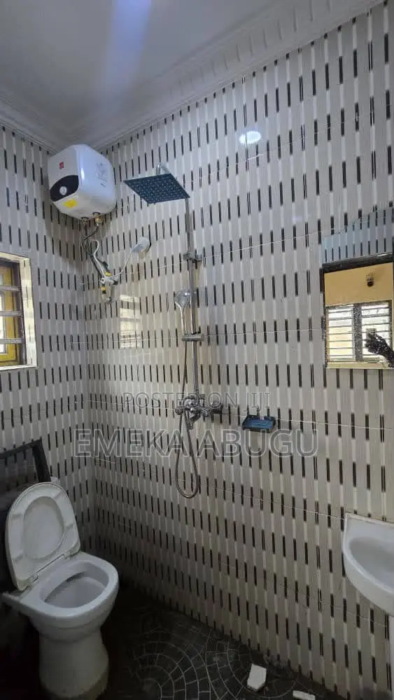2bdrm Block of Flats in Alalubosa for rent in Alalubosa
