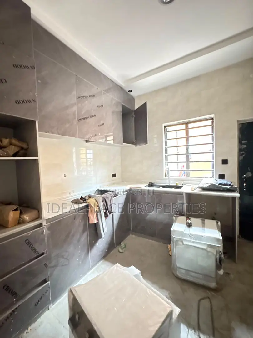 4bdrm Townhouse/Terrace in Gbagada for sale in Gbagada