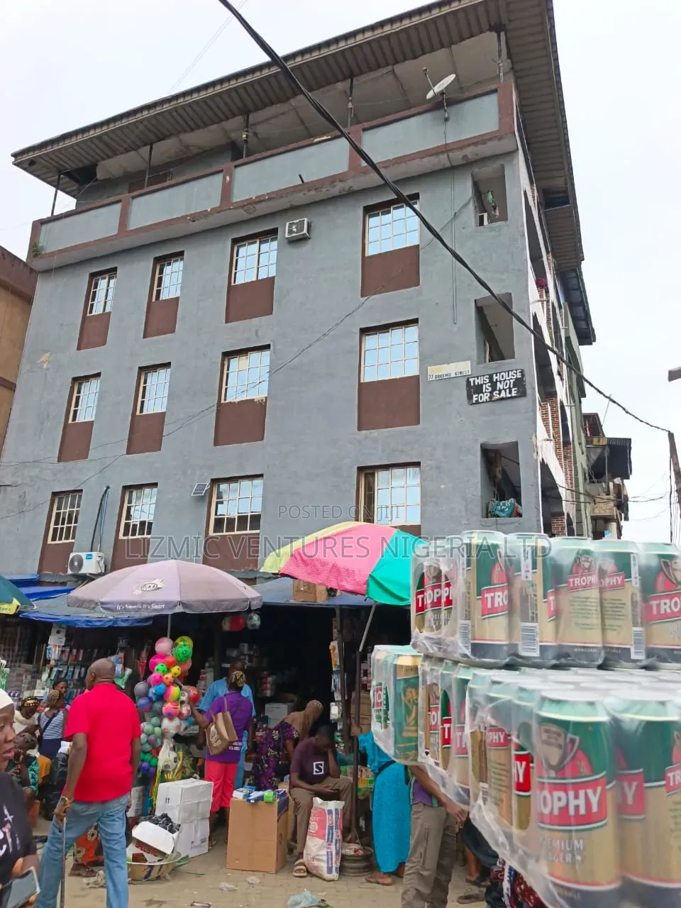 5bdrm Block of Flats in Idumota for sale in Idumota