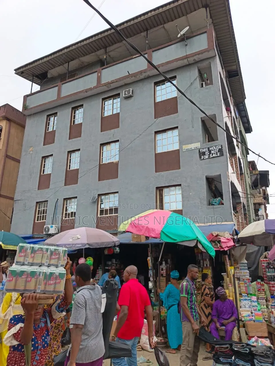 5bdrm Block of Flats in Idumota for sale in Idumota
