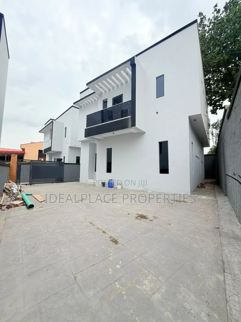 4bdrm Duplex in Omole Phase 1 for sale in Omole Phase 1