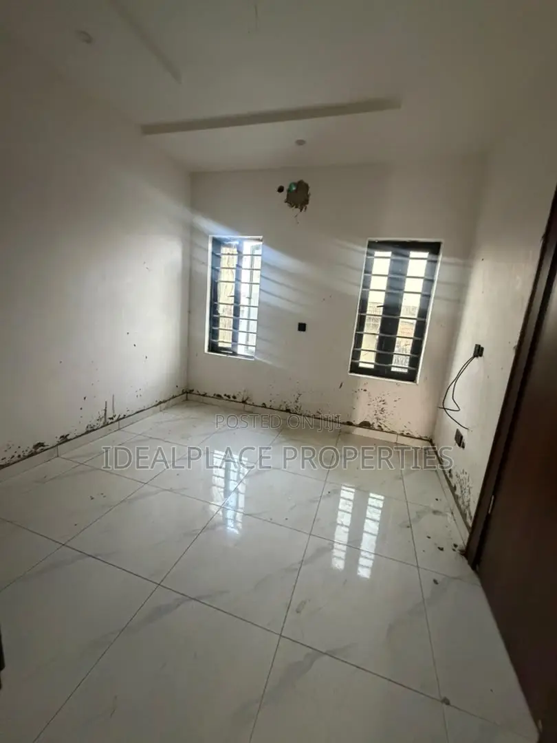 3bdrm Apartment in Gbagada for sale in Gbagada