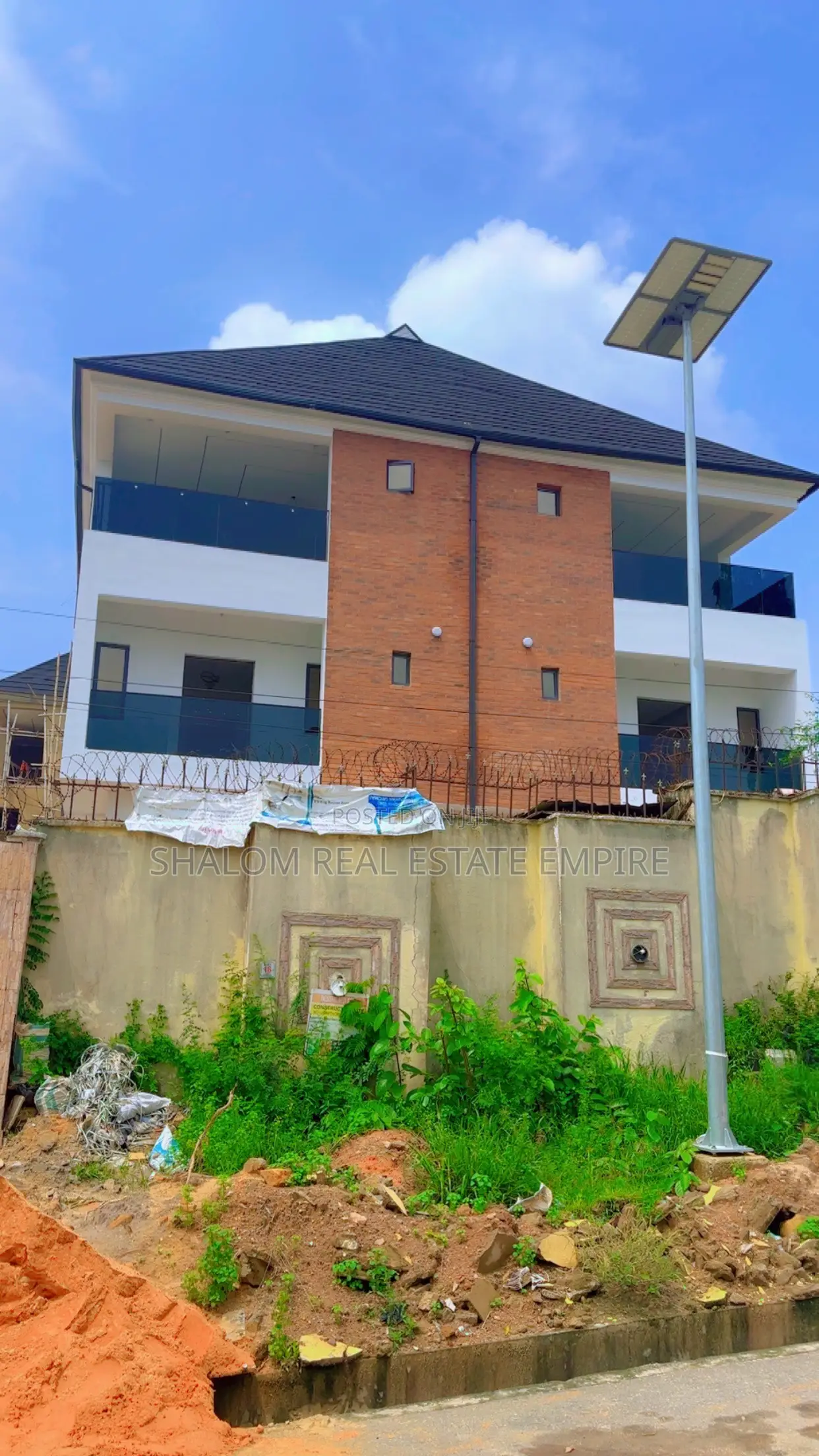 4bdrm Duplex in Unilag Estate Magodo, GRA Phase 1 for sale in GRA Phase 1