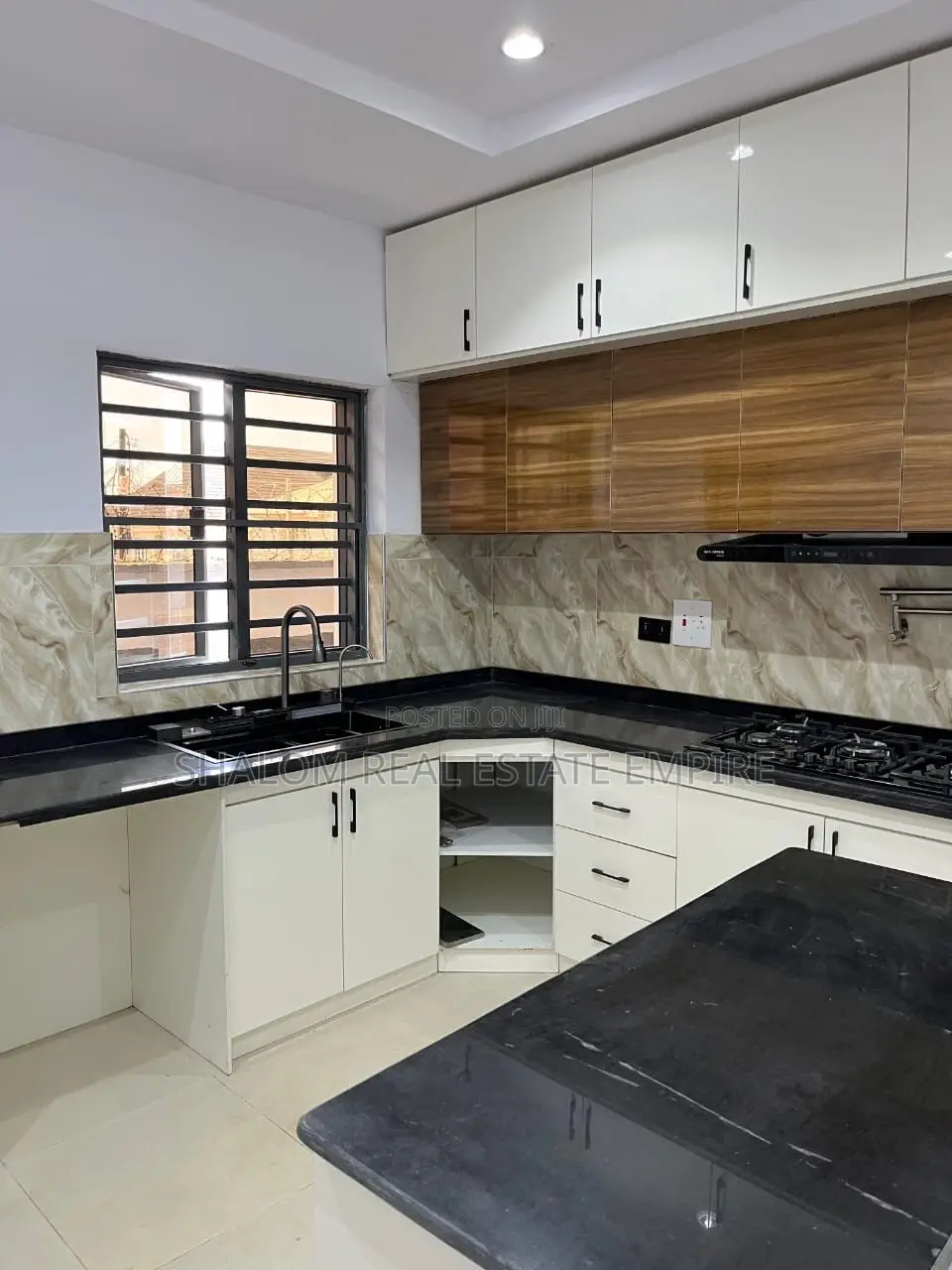 4bdrm Duplex in Magodo Gra Phase 1 for sale in GRA Phase 1
