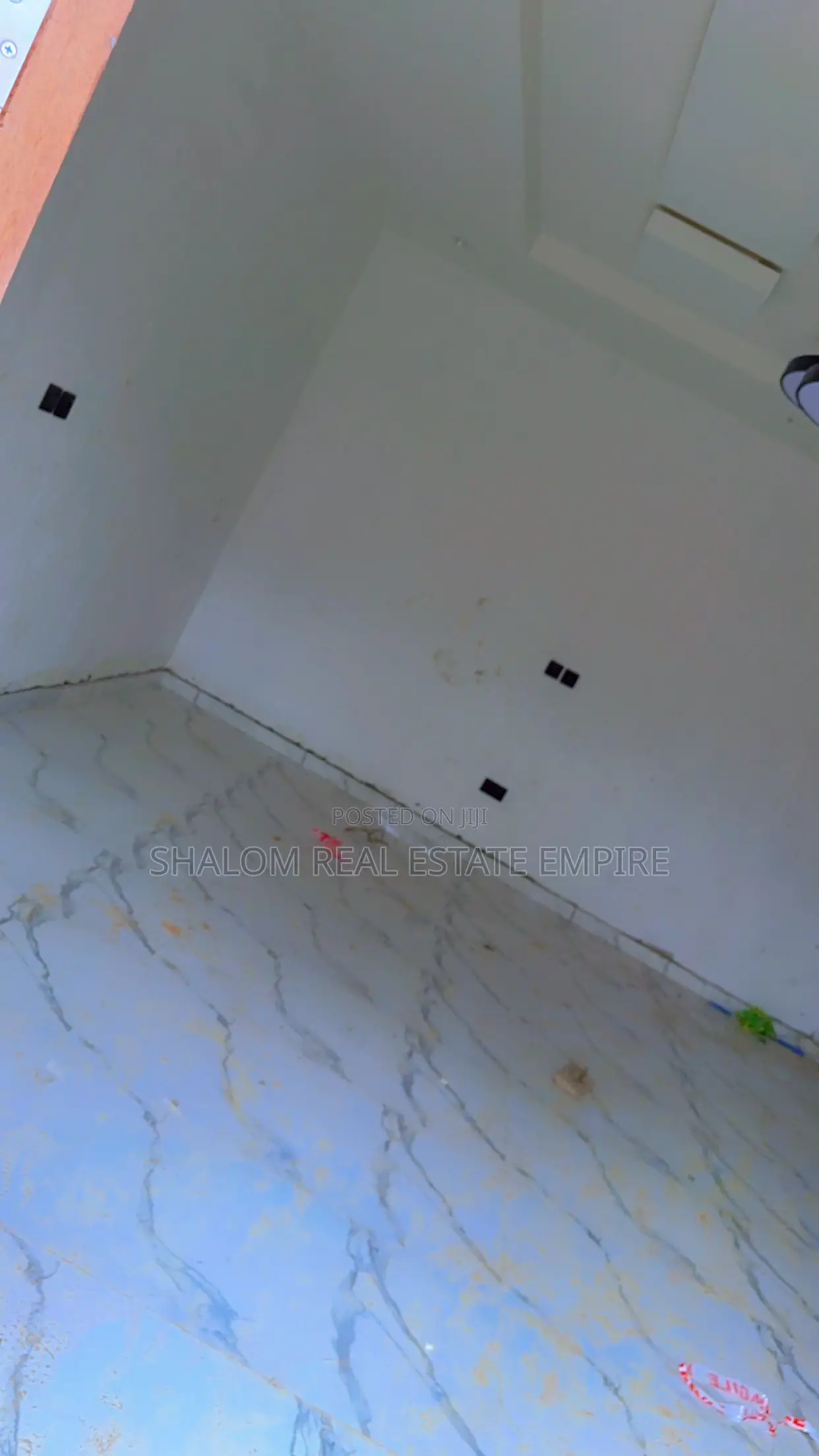 4bdrm Duplex in Olowoora, Kosofe / Kosofe for sale in Kosofe / Kosofe