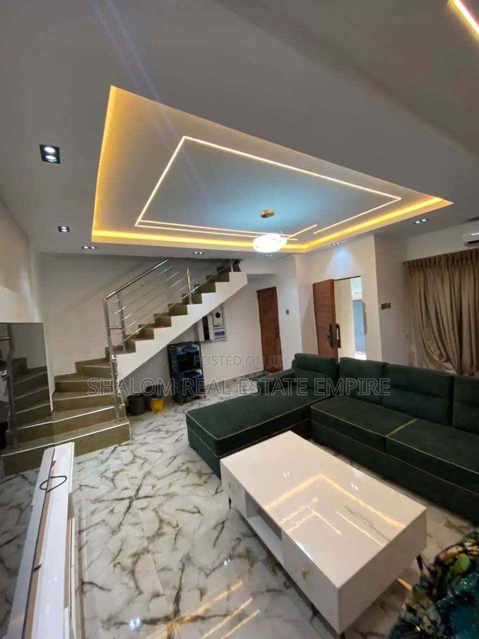 2bdrm Duplex in Adetuberu Street, Kosofe / Kosofe for sale in Kosofe / Kosofe
