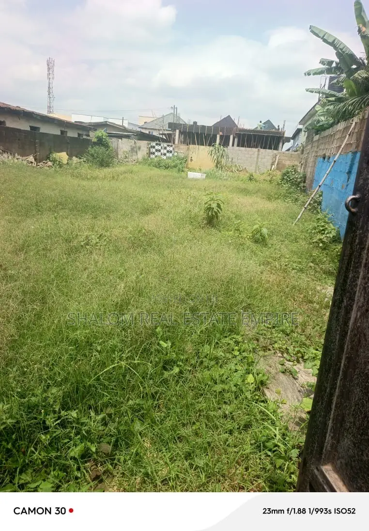 For Sale:470sqm of Land in Olowoira Omole Phase2 Extension Lagos in Kosofe / Kosofe