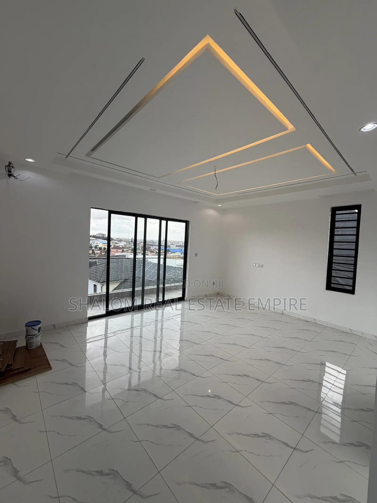 5bdrm Duplex in Magodo Phase 1 for sale in GRA Phase 1