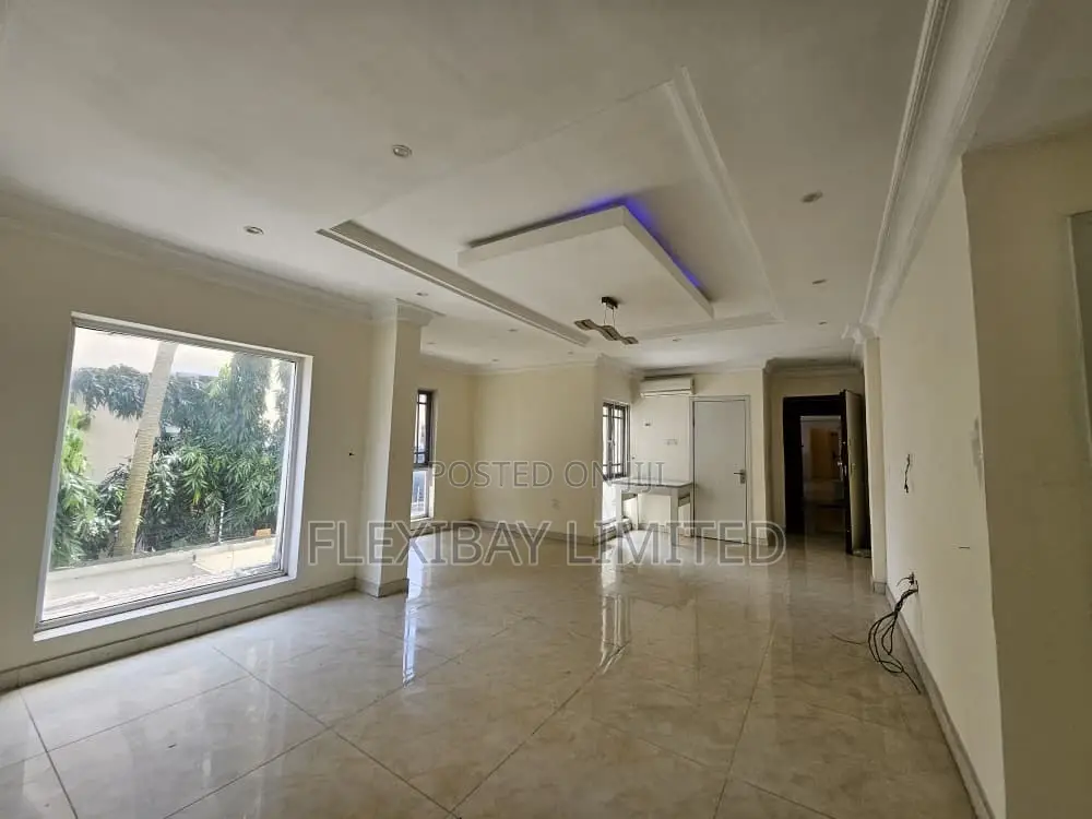 2bdrm Apartment in Lekki Phase 1 for rent in Lekki Phase 1