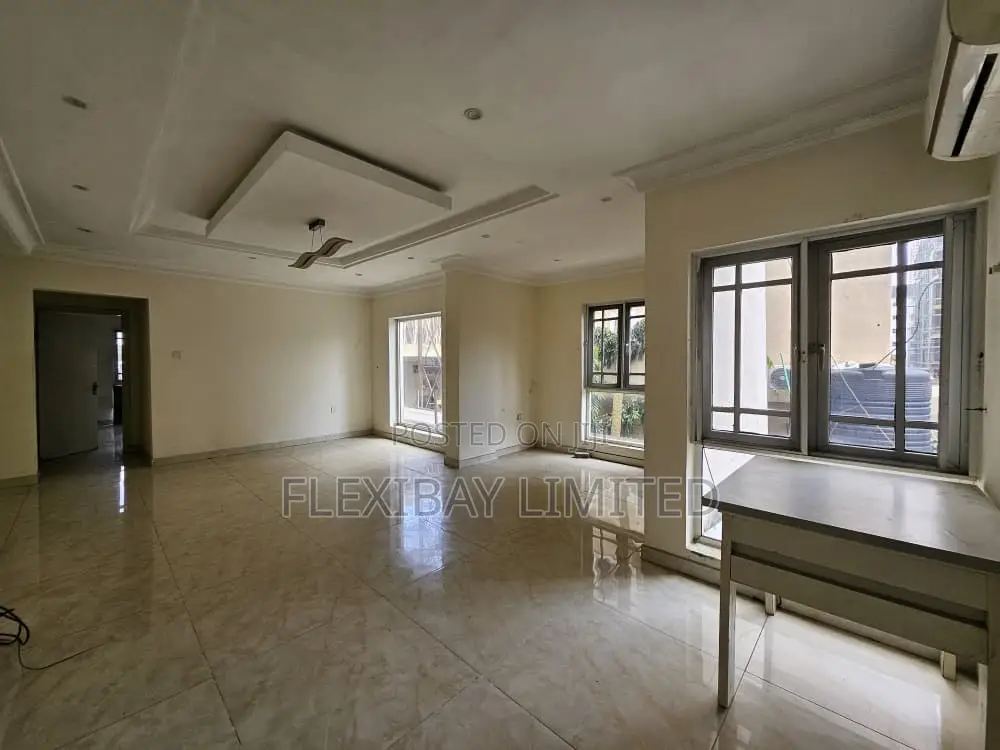 2bdrm Apartment in Lekki Phase 1 for rent in Lekki Phase 1
