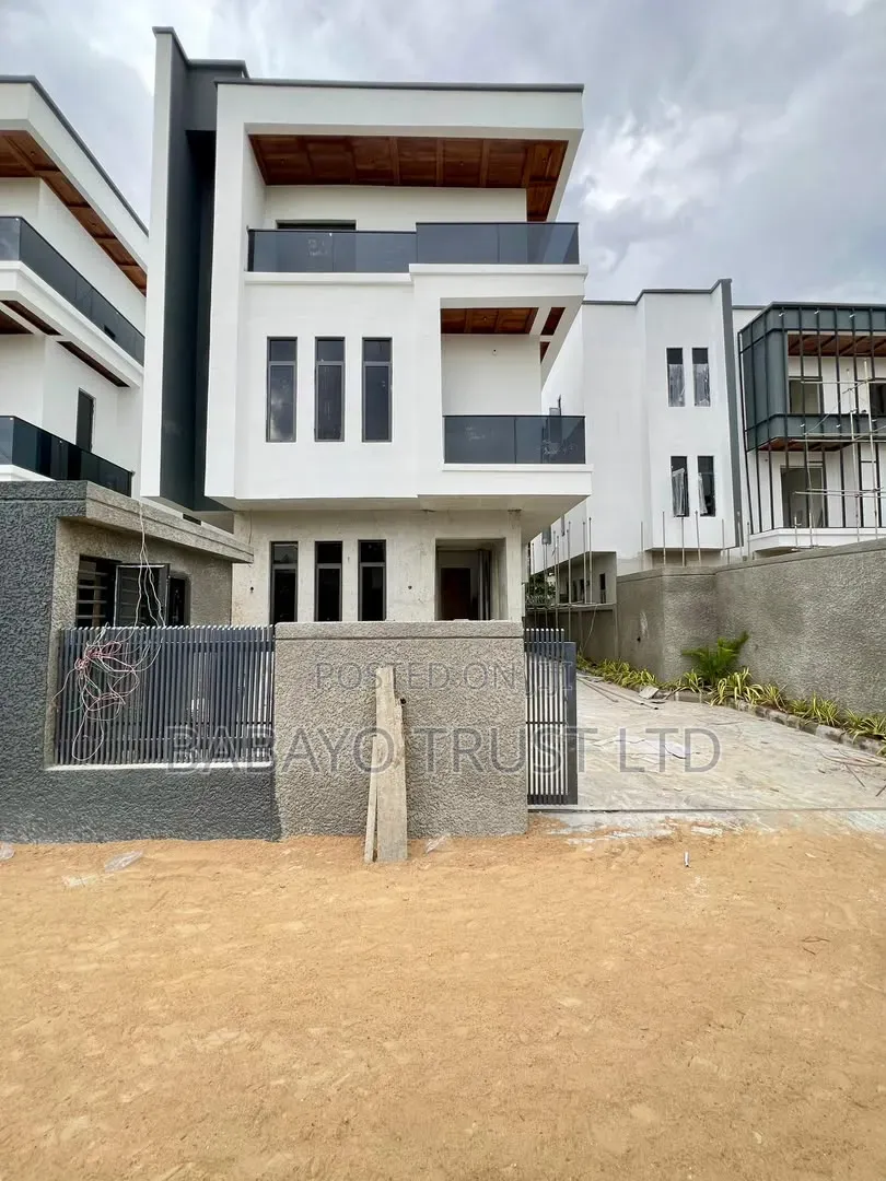 6bdrm Duplex in Idowu Taylor for sale in Idowu Taylor