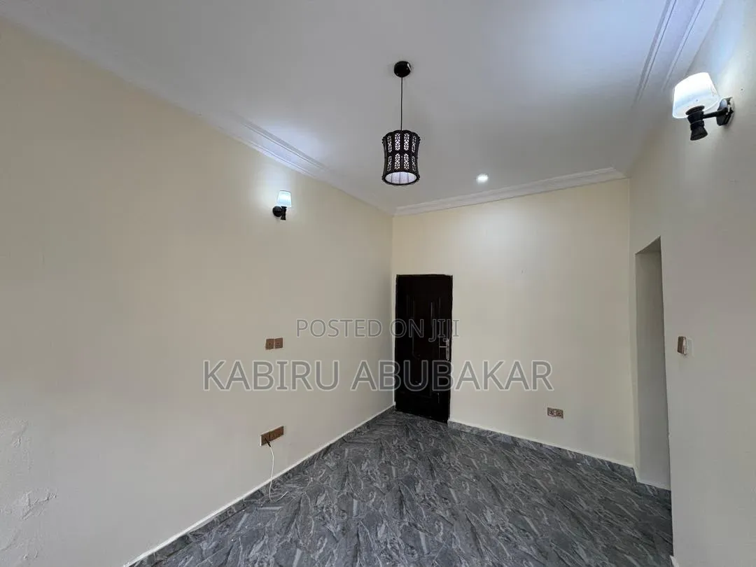 1bdrm Block of Flats in Kubwa for rent in Kubwa