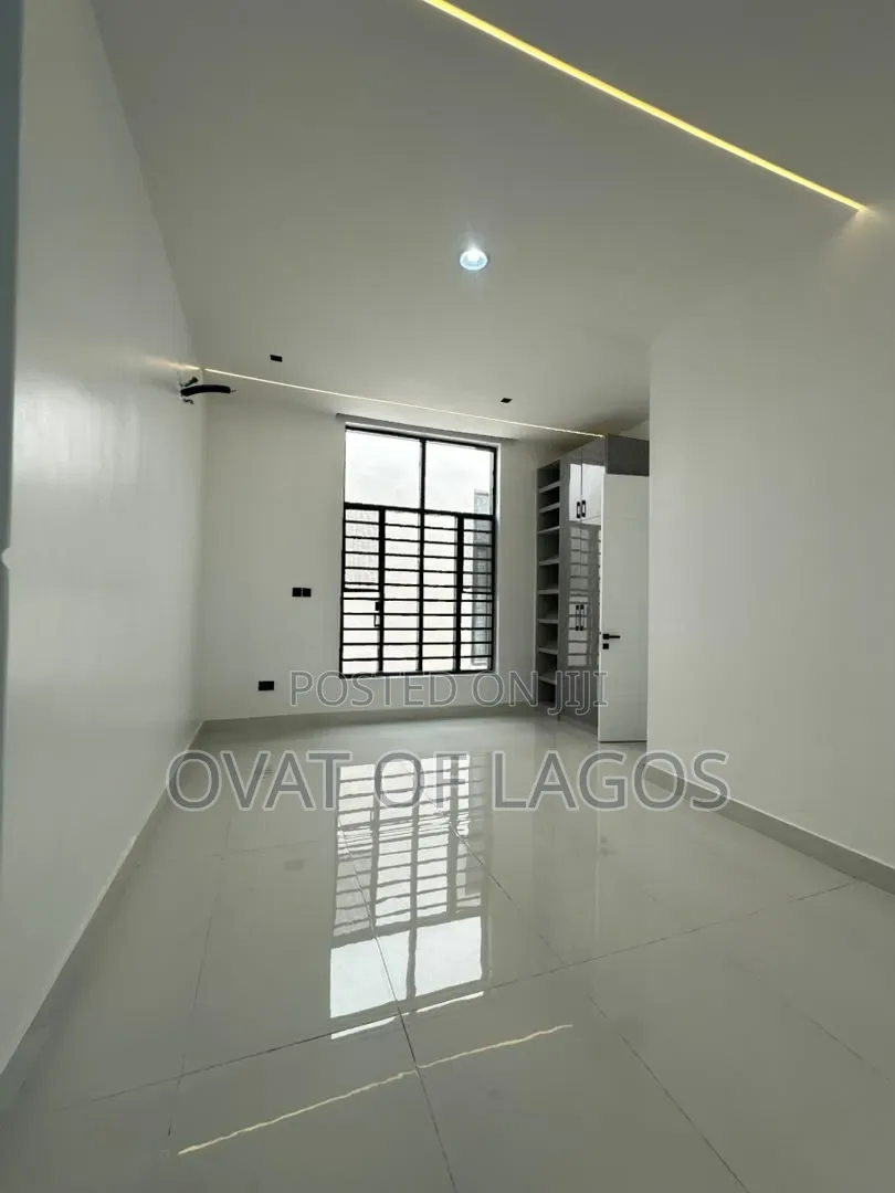 5bdrm Duplex in Orchid, Lekki Expressway for sale in Lekki Expressway