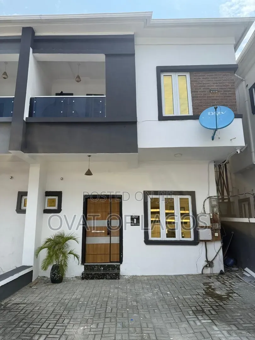 Furnished 4bdrm Duplex in Ikota for rent in Ikota