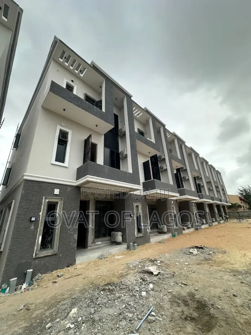4bdrm Duplex in Victoria Island for sale in Victoria Island Extension