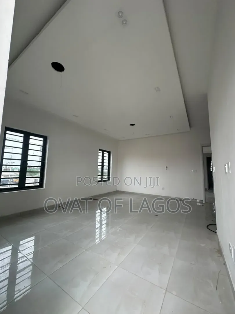 4bdrm Duplex in Victoria Island for sale in Victoria Island Extension