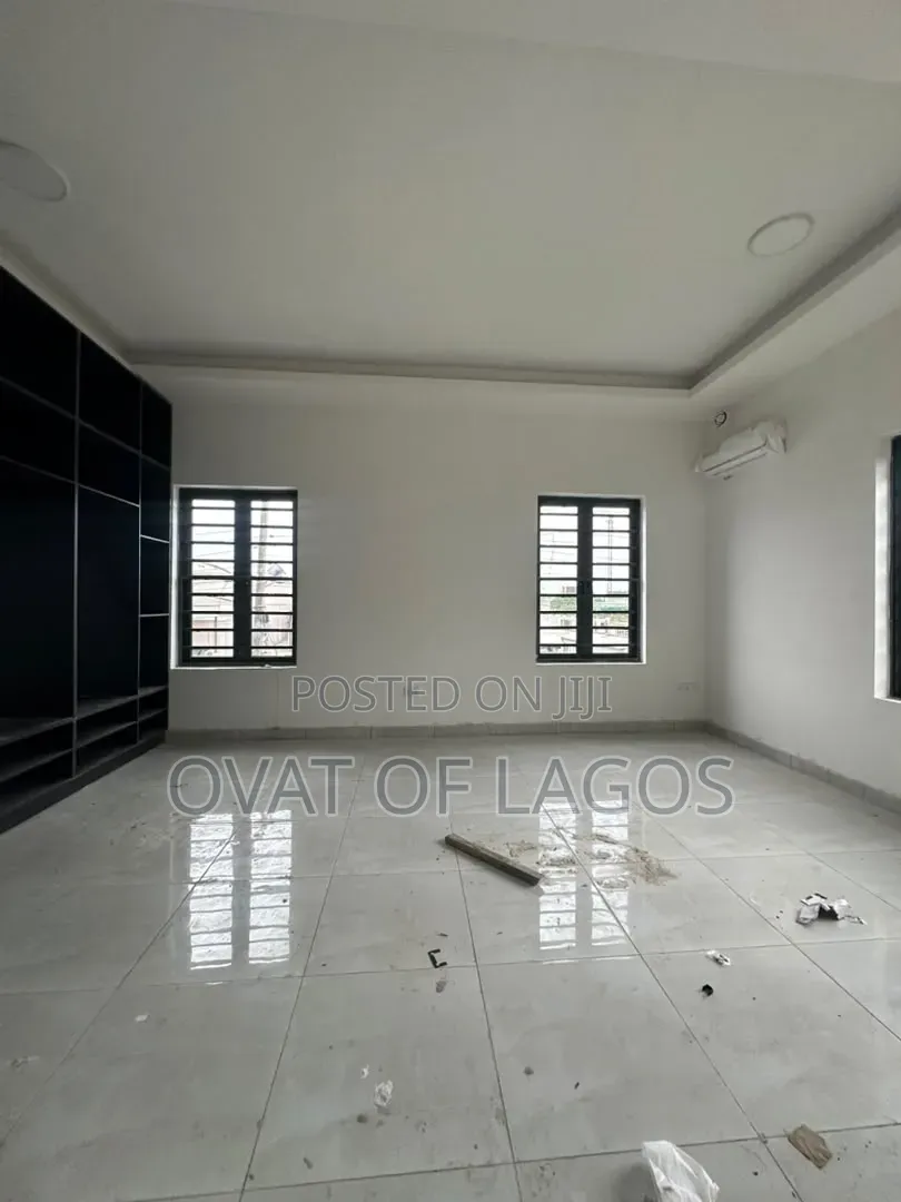4bdrm Duplex in Victoria Island for sale in Victoria Island Extension