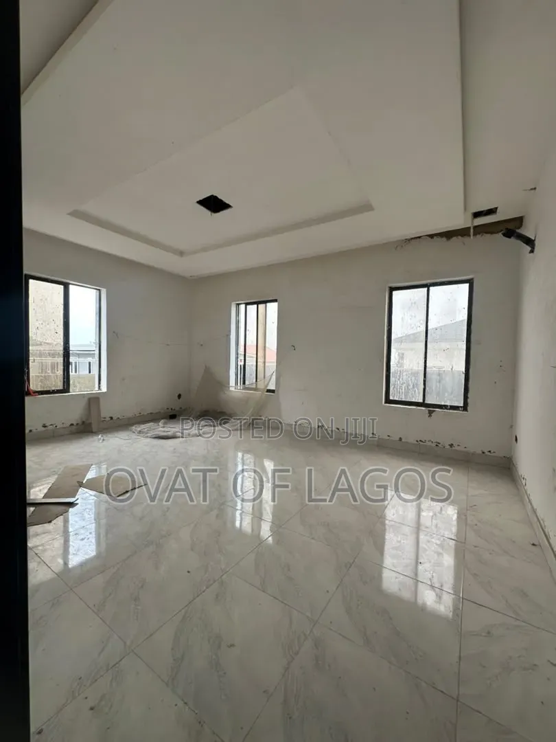 3bdrm Apartment in Victoria Island for sale in Victoria Island Extension