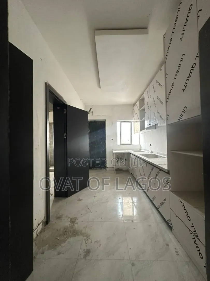 3bdrm Apartment in Victoria Island for sale in Victoria Island Extension