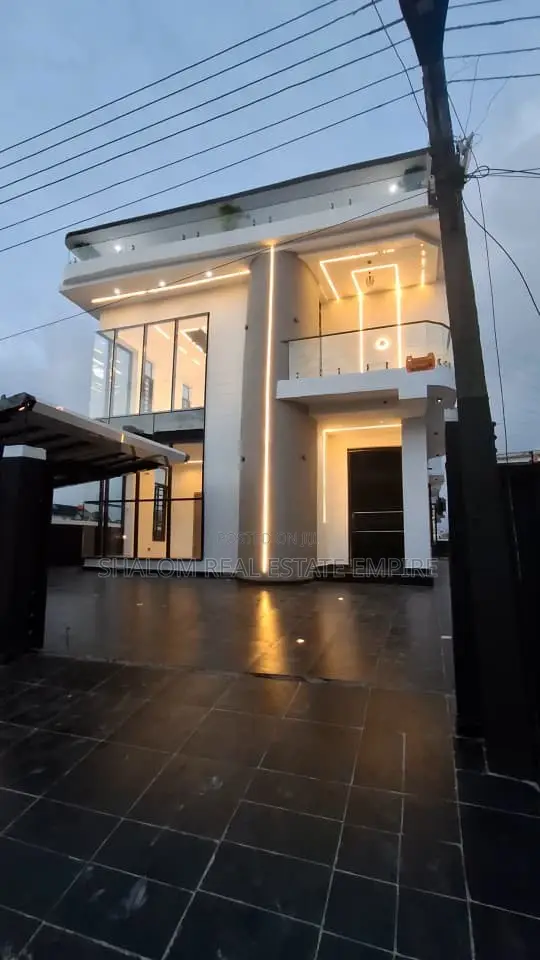 5bdrm Duplex in Diamond Estate for sale in Lekki Phase 1