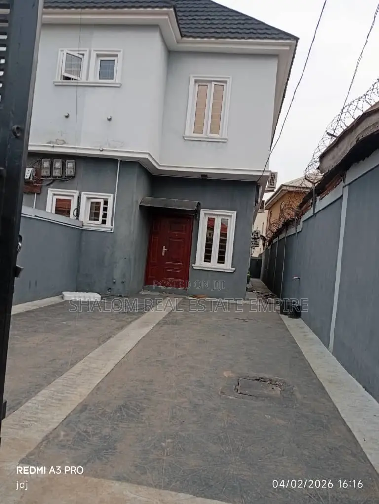 Furnished 4bdrm Duplex in Magodo Phase 1 for sale in GRA Phase 1