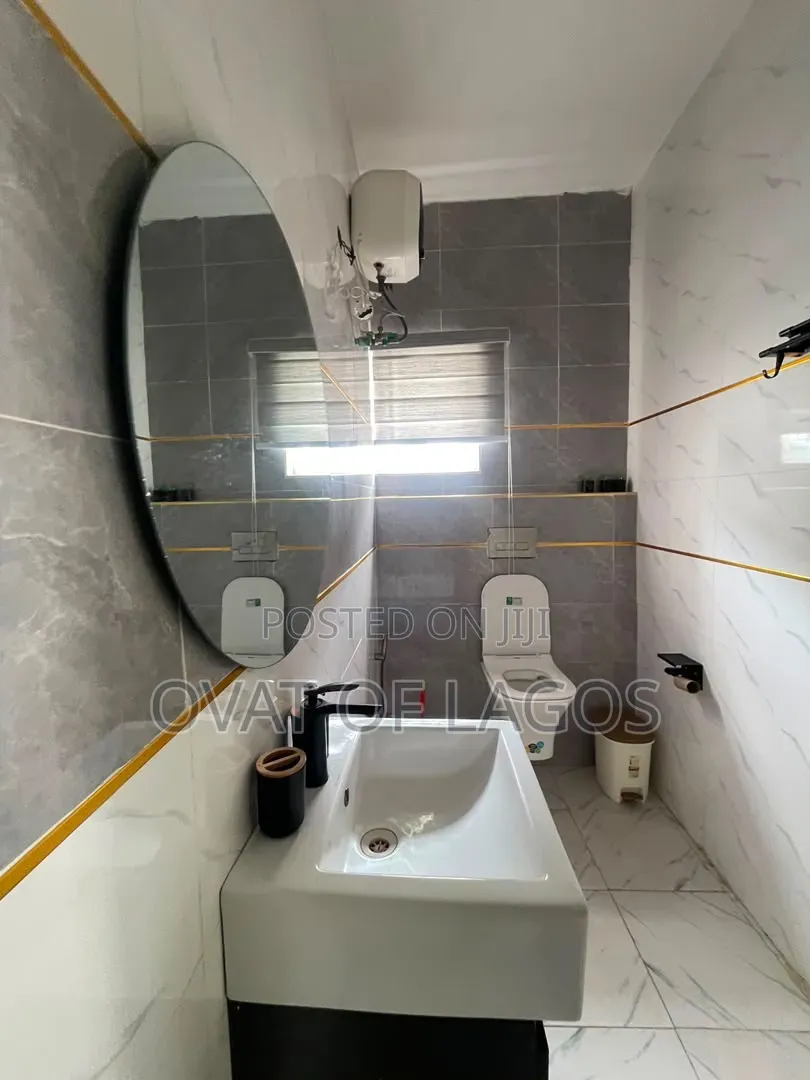 2bdrm Apartment in Lekki Phase 1 for rent in Lekki Phase 1